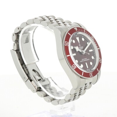 Black Bay 58 "Burgundy"