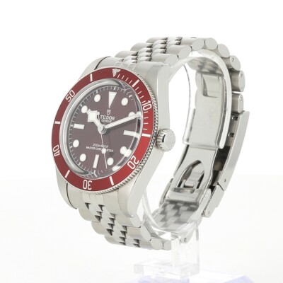 Black Bay 58 "Burgundy"