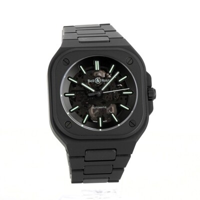 Montre Bell & Ross BR 05 Skeleton Black Lum Ceramic 41mm