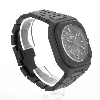 Montre Bell & Ross BR 05 Skeleton Black Lum Ceramic 41mm