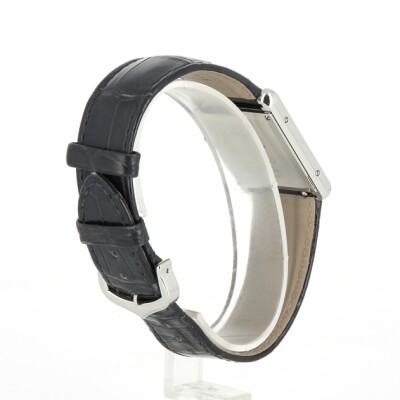 Tank Must Grand modèle