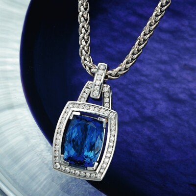 Tanzanite and Diamond pendant