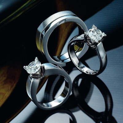 Diamond rings and wedding band