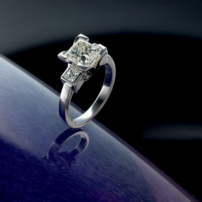 Princess cut Diamond ring