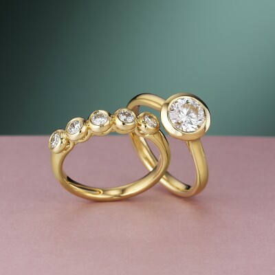 Yellow gold Diamond rings