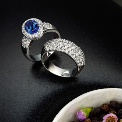 Tanzanite ring and pavé Diamond ring