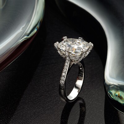 10ct Cushion cut Diamond ring