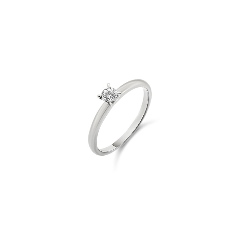 Solitaire en or blanc et diamants