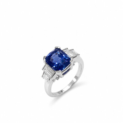 Bague Danube or blanc et saphir