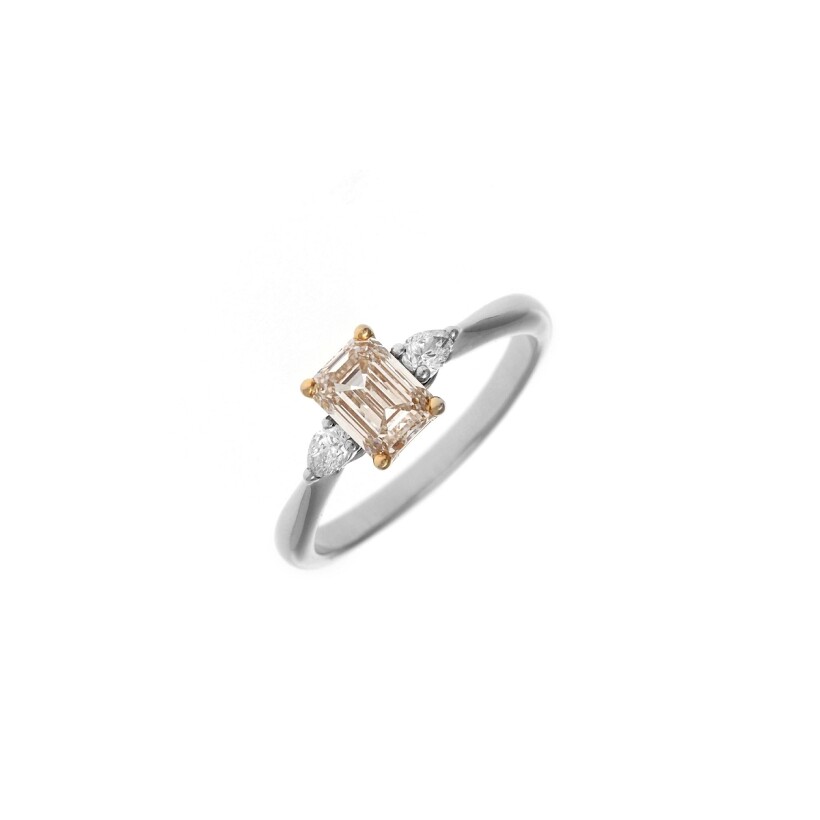 Bague Veron Roques solitaire diamant brun taille émeraude