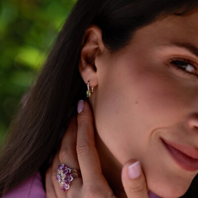 Boucles d'oreilles Veron Roques Grace en or jaune, péridot et diamants