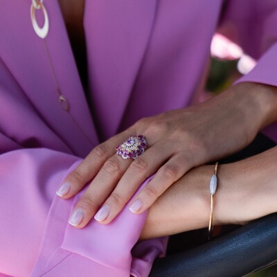 Bague Veron Roques Cocktail en or rose, saphirs et diamants