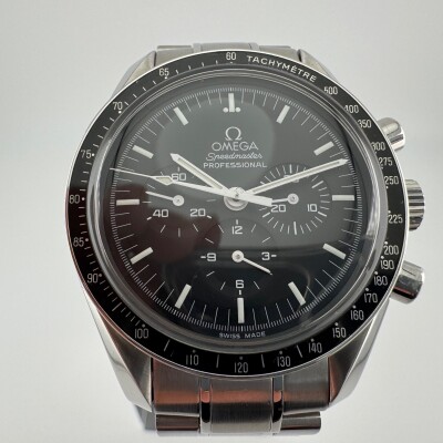 Oméga Speedmaster 2005