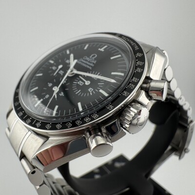Oméga Speedmaster 2005
