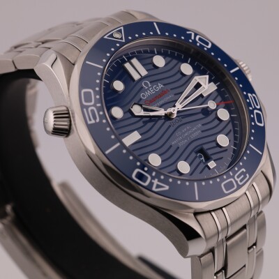 Omega Seamaster Diver 300