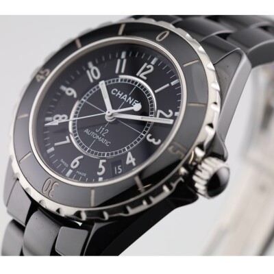 CHANEL J12