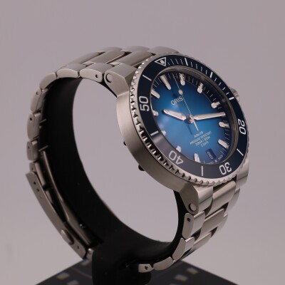 Oris Aquis Date Calibre 400
