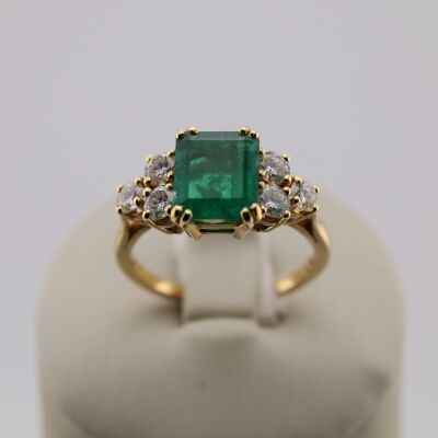 Bague émeraude diamants
